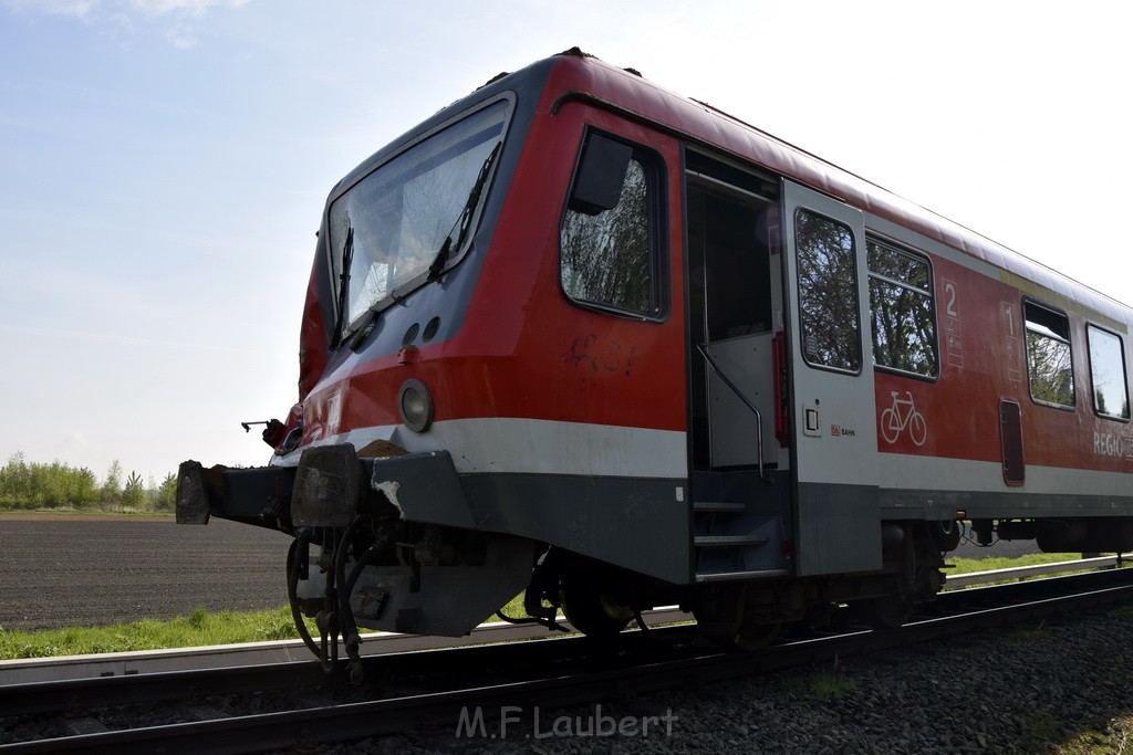 Schwerer VU LKW Zug Bergheim Kenten Koelnerstr P143.JPG - Miklos Laubert